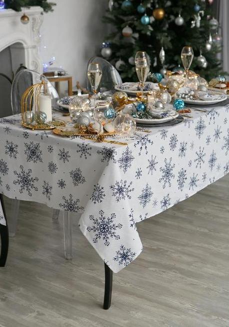 Скатерть Blue Snowflakes 110*149 см