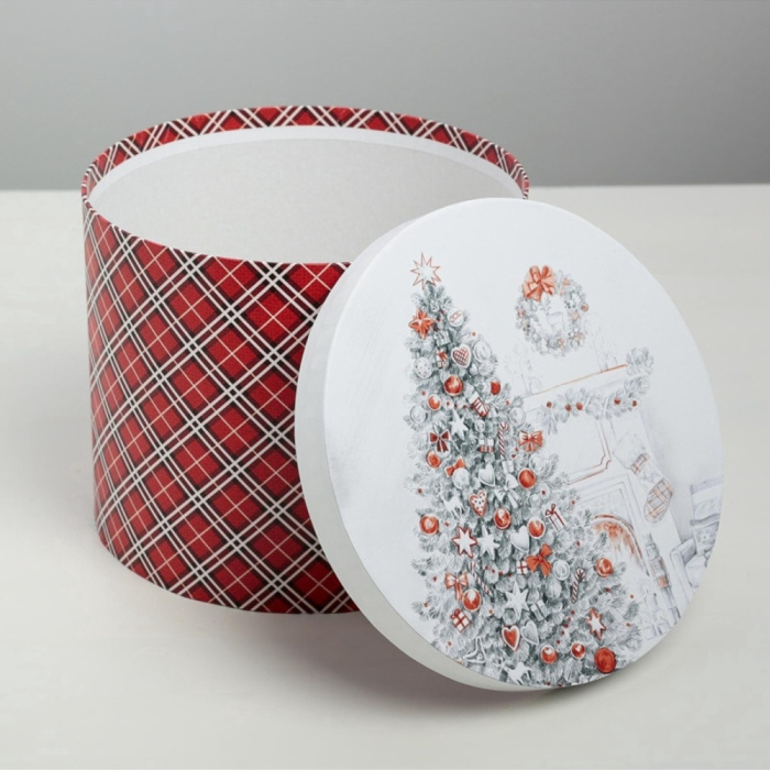 Коробка подарочная M