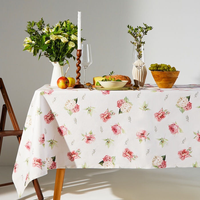 Скатерть Bloom 149*180 см