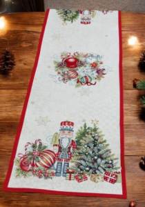 Скатерть прямоугольная декоративная NUTCRACKER 44*140 см